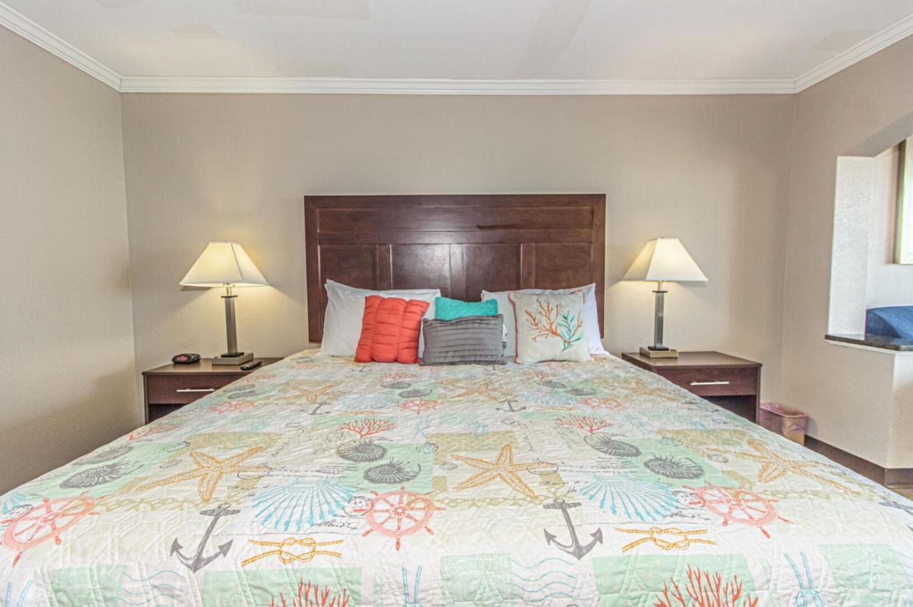מירטל ביץ' Ocean View King Suite With Modern Decor And Accents - Caravelle Resort 605 Sleeps 4 Guests מראה חיצוני תמונה